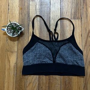 PINK. Victoria’s Secret. Athletic Bra. Size M.